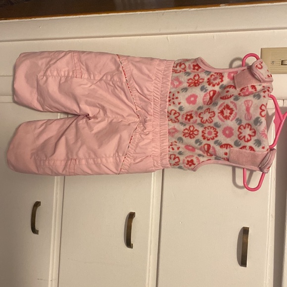 Columbia brand size 2T snow bib - Picture 2 of 3